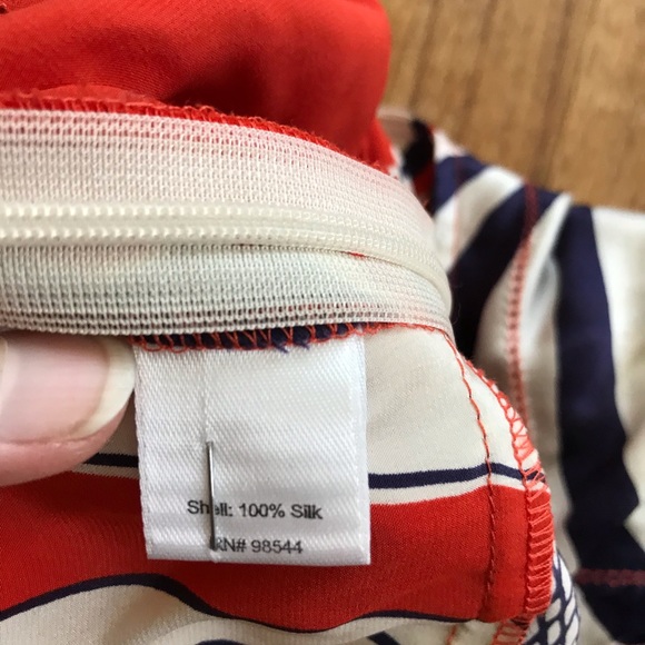 Bold Pattern Silk Blouse Tank Top - Picture 6 of 7